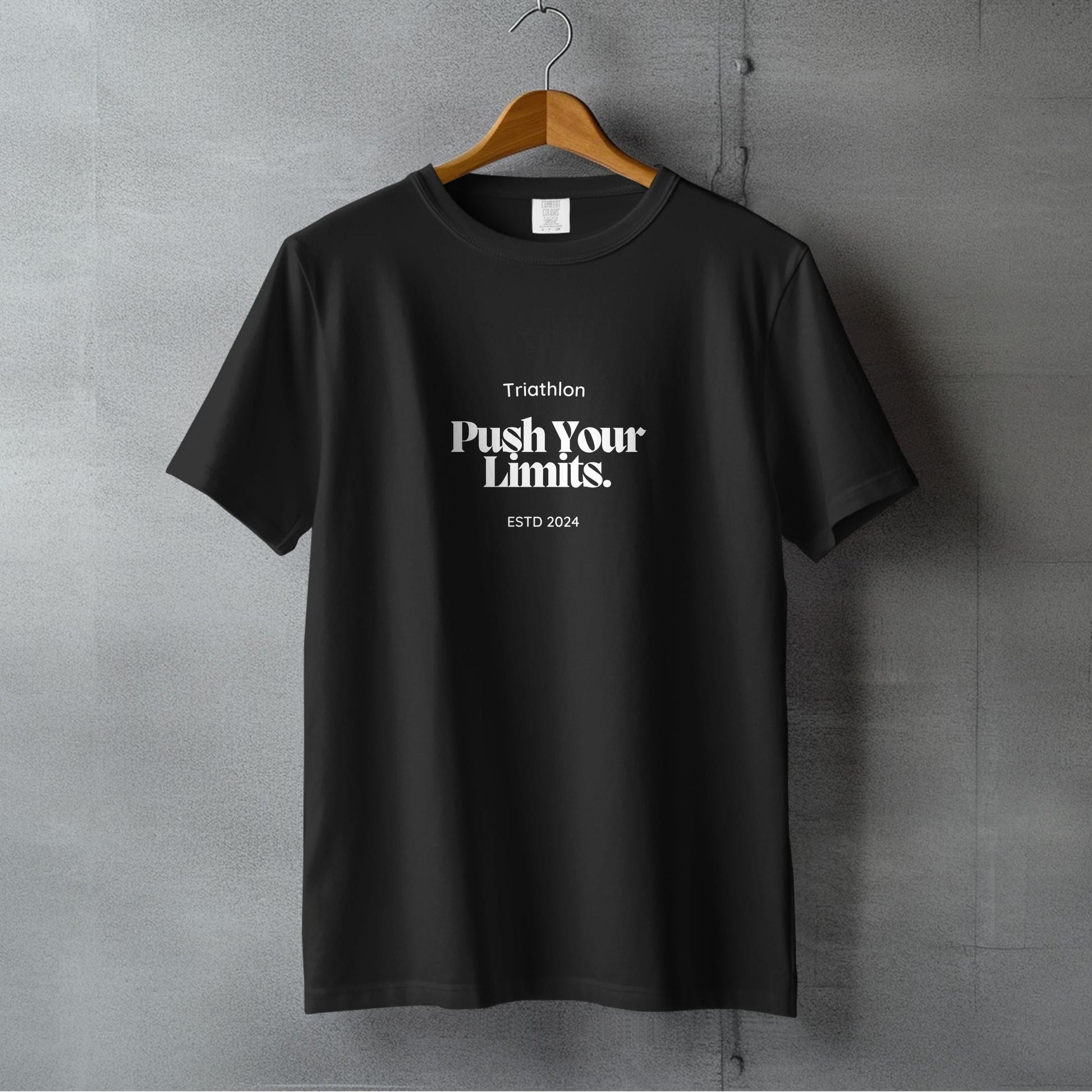 Triathlon Push Your Limits ESTD 2024 T-Shirt for athletes, medium fabric, relaxed fit.