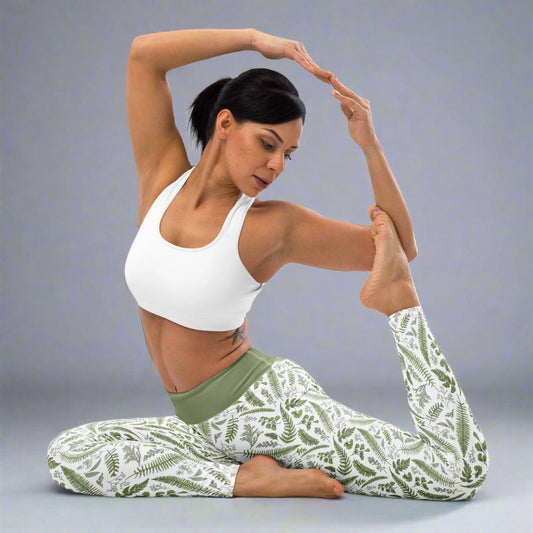 Super soft, stretchy yoga leggings with leaf pattern, perfect for comfort during yoga sessions.